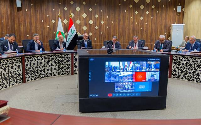 وزير النفط يترأس اجتماع- خلية الأزمة