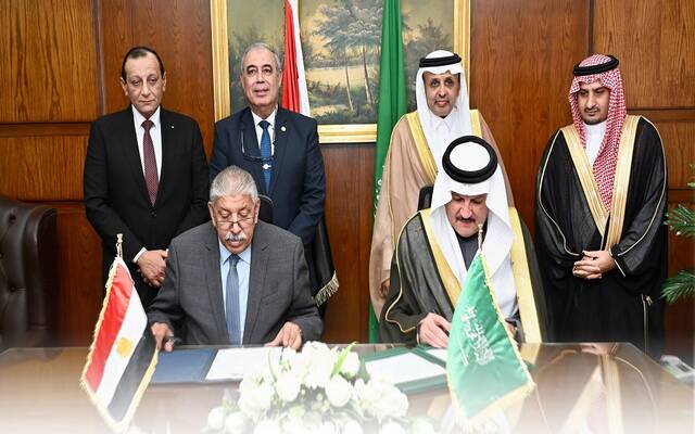 على هامش توقيع اتفاقية التعاون بين السعودية ومصر في مجال النقل البحري والموانئ