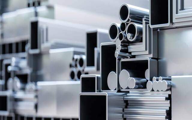 الألومنيوم العربية تتحول للخسائر خلال الربع الأول.. 3 أسباب وراء ذلك