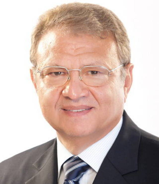 وزير الاتصالات: لا أعرِّض «المصرية للاتصالات» للخطر.. واتهامى بتخريبها باطل