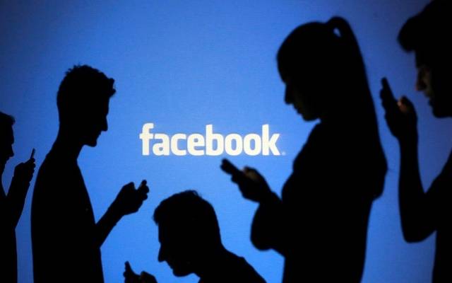 عدد مستخدمي فيسبوك النشطاء يرتفع وفقاً للتوقعات بالربع الثالث