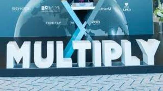 بورصة أبوظبي: تنفيذ 6 صفقات على سهم ملتيبلاي بقيمة 2.8 مليار درهم