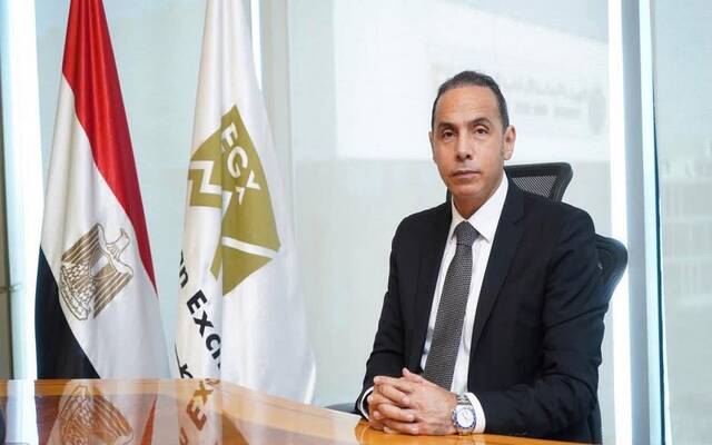 دكتور إسلام عزام رئيس البورصة المصرية