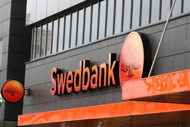 Swedbank rejigs management structure; Baltic banking head leaves