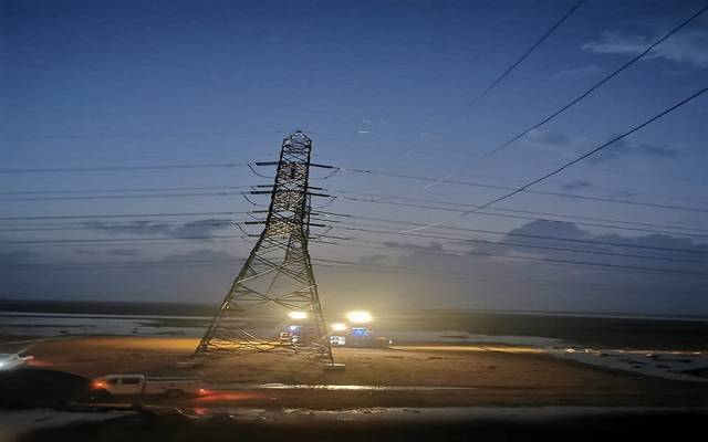 السعودية للكهرباء تعلق على تأثر أبراج النقل بحفر الباطن بالأمطار