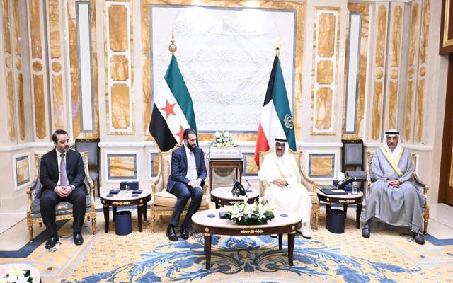 خلال انعقاد جلسة المباحثات