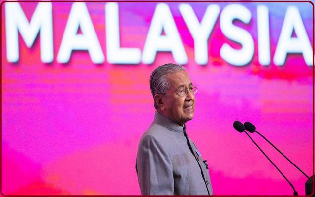 استقالة مهاتير محمد تعمق معاناة اقتصاد ماليزيا