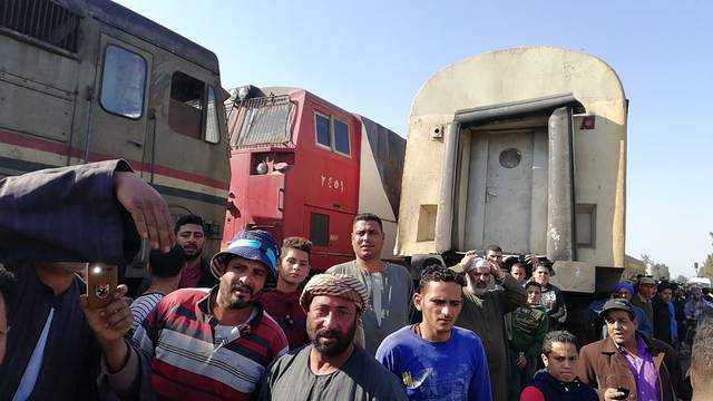 "الصحة المصرية": ارتفاع عدد المصابين بقطار الصعيد لـ55 راكباً