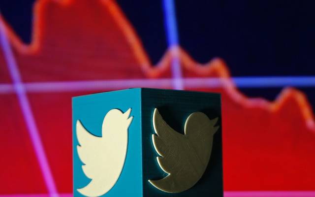 "تويتر" تعلن حسابات متورطة في نشر 10 ملايين تغريدة مضللة