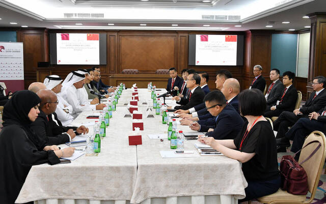 غرفة قطر تستعرض التعاون مع نظيرتها الصينية بهونج كونج