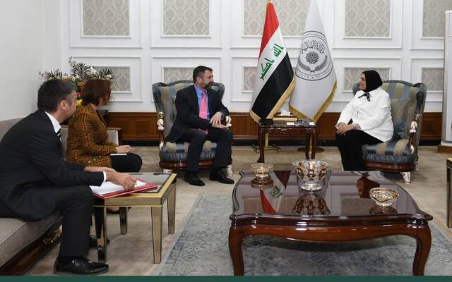 وزير المالية: العراق يتمتع ببيئة أعمال أكثر جاذبية للاستثمارات ولديه فرص واعدة