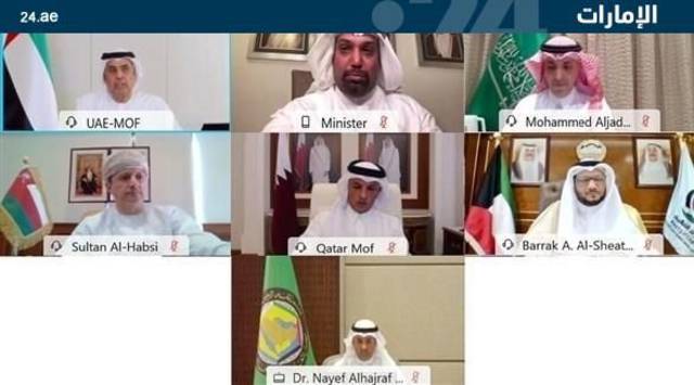 وزير: الإمارات حريصة على تحقيق نمو اقتصادي مستدام في الخليج