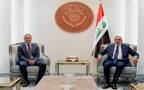 وزير المالية يبحث مع السفير البريطاني لدى العراق أوجه التعاون الاقتصادي والمالي بين البلدين