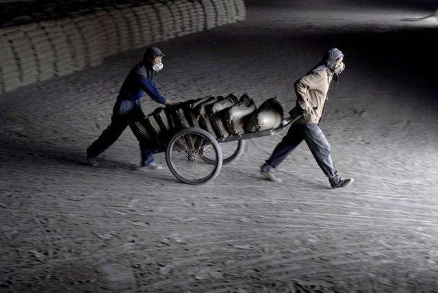 Total sales lost 5.8% to SAR 375 million in Q3-16- (Photo Credit: Arabianeye-Reuters)