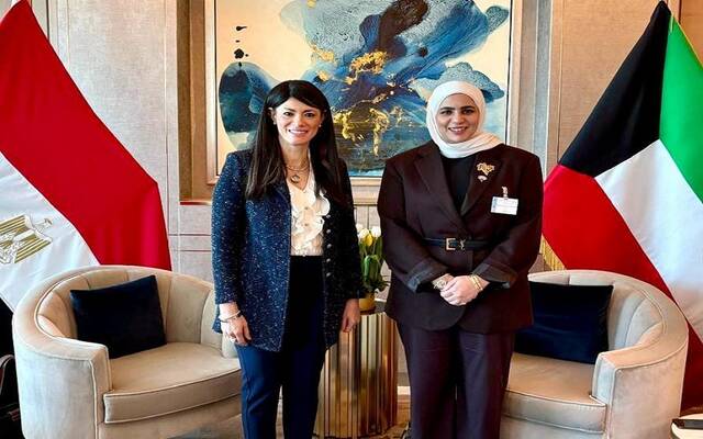 وزيرة التخطيط المصرية تبحث مع وزيرة المالية الكويتية تعزيز العلاقات الاقتصادية