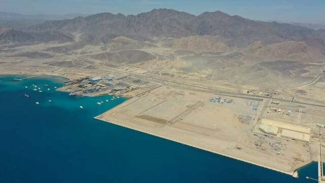 «النقل»: محطة سفاجا 2 البحرية تستهدف تداول 500 ألف حاوية بضائع سنوياً