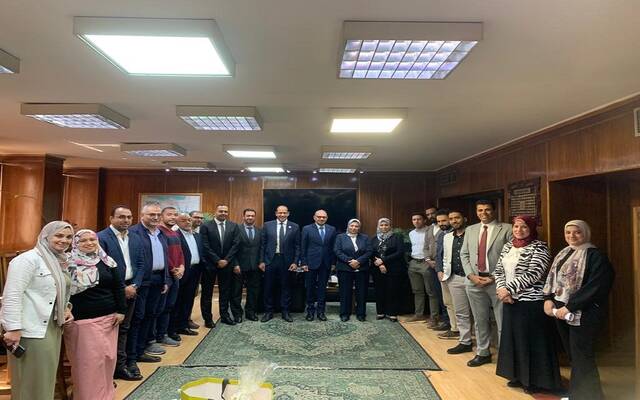 الكهرباء: 1.6 مليار جنيه لتدعيم التغذية الكهربية بالساحل الشمالي والربط مع ليبيا