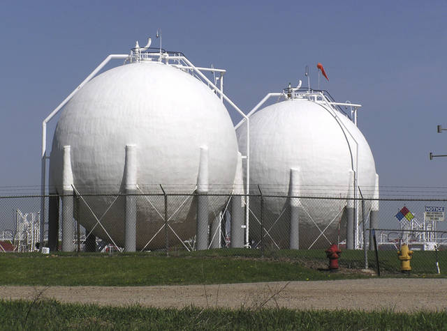 US natural gas storage builds up; futures rise