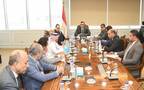المهندس شريف الشربيني وزير الإسكان والمرافق والمجتمعات العمرانية المصري والدكتور بندر بن فهد آل فهيد رئيس المنظمة العربية للسياحة