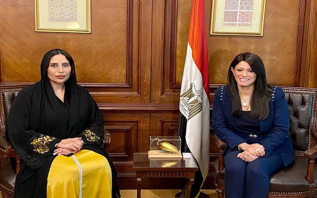لقاء وزيرة التعاون الدولي مع السفير الإماراتية بالقاهرة