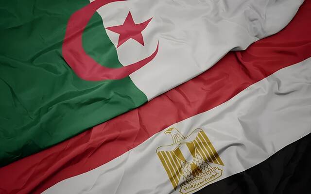 تعزيز التعاون بين مصر والجزائر
