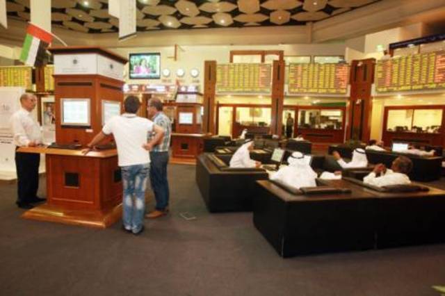 سوق دبي يواصل خسائره ويتراجع 0.6% فى منتصف التعاملات 