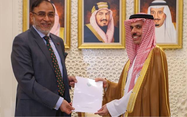 خلال استقبال وزير الخارجية السعودي سفير جمهورية بنجلاديش لدى المملكة