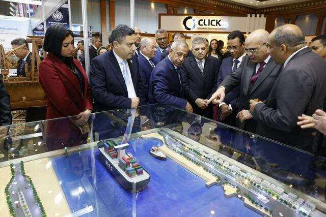 ربيع: 47 سفينة عدّلت مسارها لقناة السويس بدلاً من رأس الرجاء منذ بداية فبراير