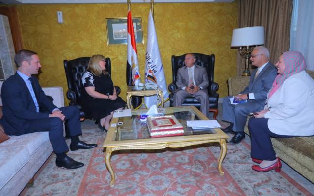 مصر وسلوفينيا تبحثان التعاون في مجالات النقل والموانئ