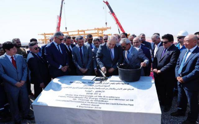 وزير النفط العراقي يضع حجر الأساس لمشروع مجمع غاز البصرة