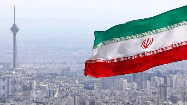 إيران