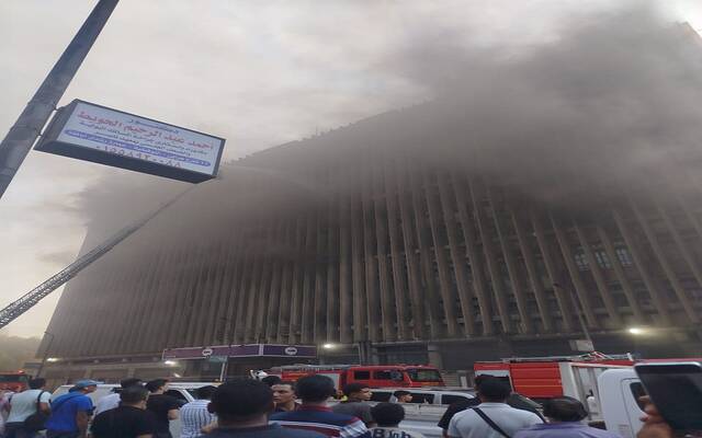 شكاوى من انقطاع في الإنترنت والاتصالات بعد حريق سنترال رمسيس الرئيسي بالقاهرة