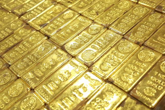 جمارك دبي: 67 مليار درهم تجارة الذهب والألماس عبر الشحن الجوي