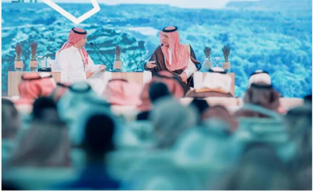 عادل بن أحمد الجبير وزير الدولة للشؤون الخارجية وعضو مجلس الوزراء ومبعوث شؤون المناخ
