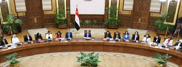 السيسي: التلفزيون الرسمي لم يعد قادراً على لعب دوره السابق بسبب الأعباء المالية