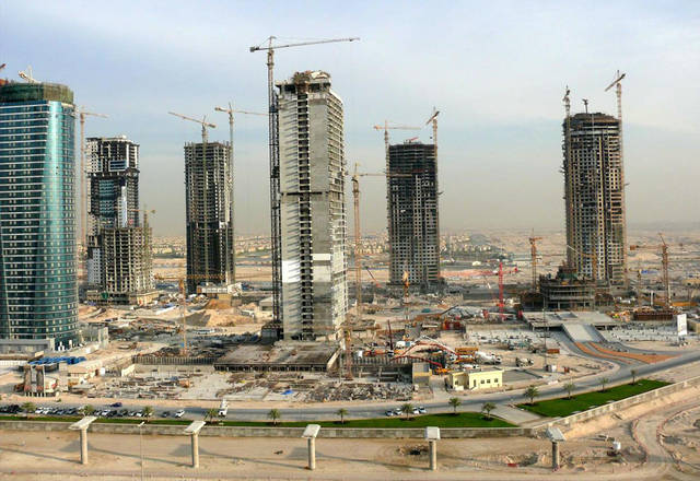 تقرير يتوقع تباطؤ نمو قطاع البناء في دبي وأبوظبي