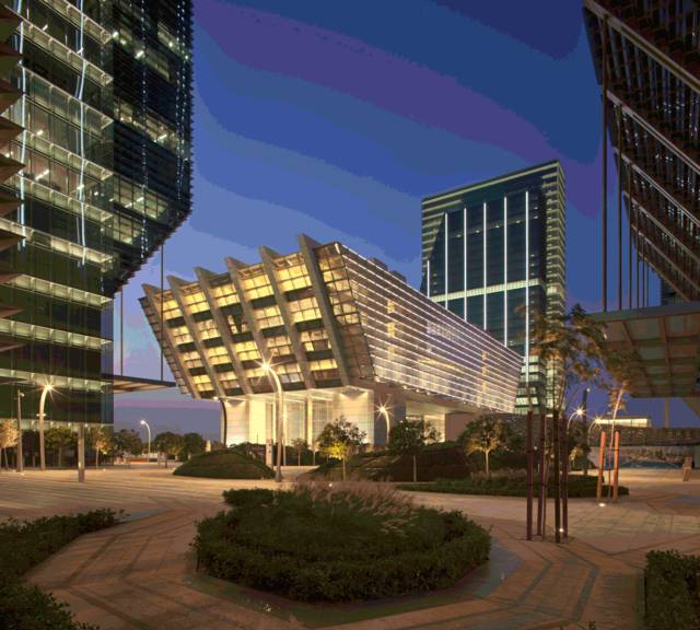 سوق أبوظبي العالمي يعين رئيساً تنفيذياً لسلطة الخدمات المالية