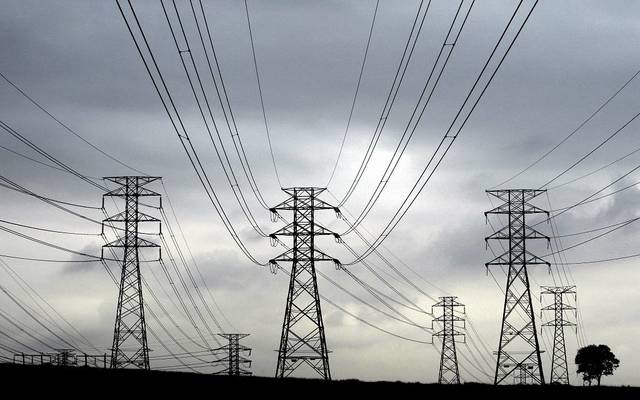 مصر تبدأ التشغيل الفعلي لخط الربط الكهربائي مع السودان