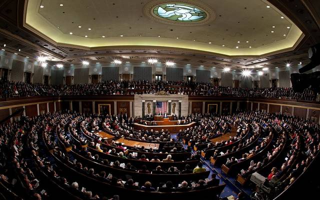 مجلس الشيوخ يصوت بالإجماع لصالح حزمة التحفيز الأمريكية