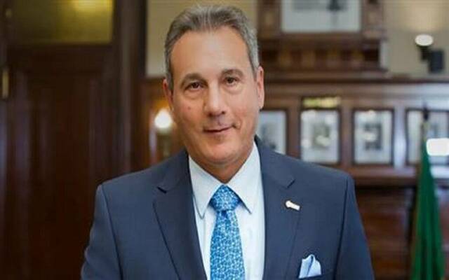 رئيس البنك الأهلي المصري محمد الإتربي