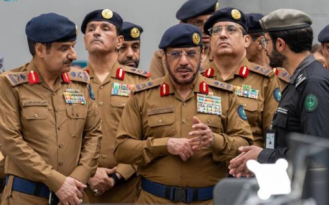 اللواء الدكتور حمود بن سليمان الفرج مدير عام الدفاع
