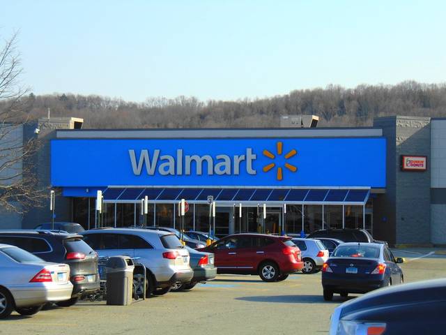 Walmart quarterly e-commerce sales in China leap 104%