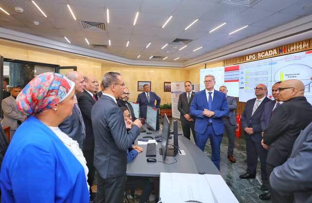 وزير البترول المصري يتابع مشروع المراقبة على منظومة تداول "البوتاجاز"