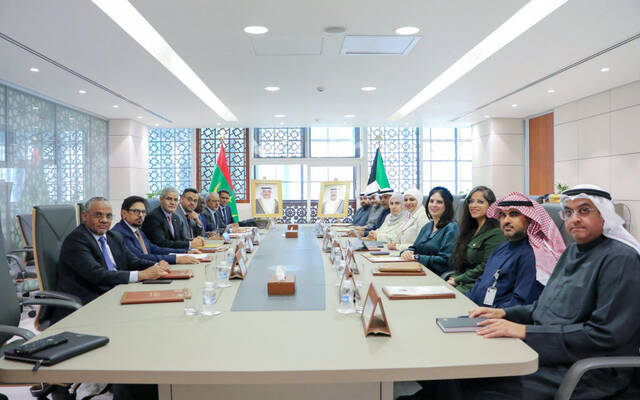 الكويت وموريتانيا تُناقشان فرص التعاون الثنائي بالمجال المالي والاقتصادي