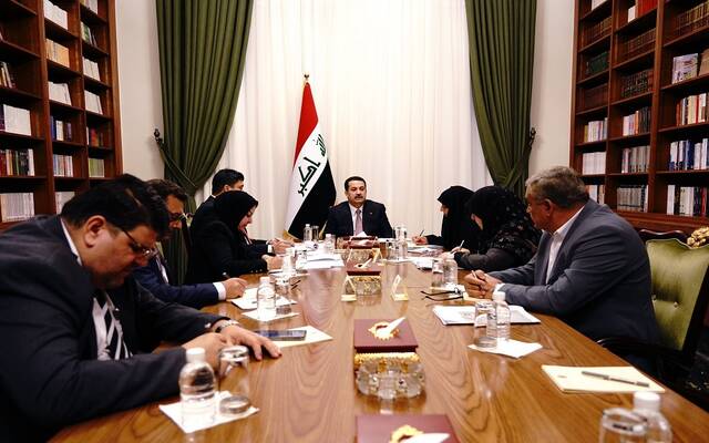العراق.. رئيس الوزراء يوجه بالتوسع في شمول العوائل الفقيرة بالحماية الاجتماعية
