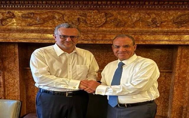 بدر عبد العاطي وزير الخارجية والهجرة وشئون المصريين بالخارج مع مسعد بولس كبير مستشاري الرئيس الأمريكي للشئون العربية والشرق الأوسط