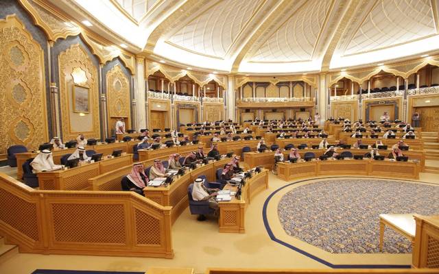 الشورى السعودي يطالب بإعفاء أصحاب المعاشات المنخفضة من الرسوم