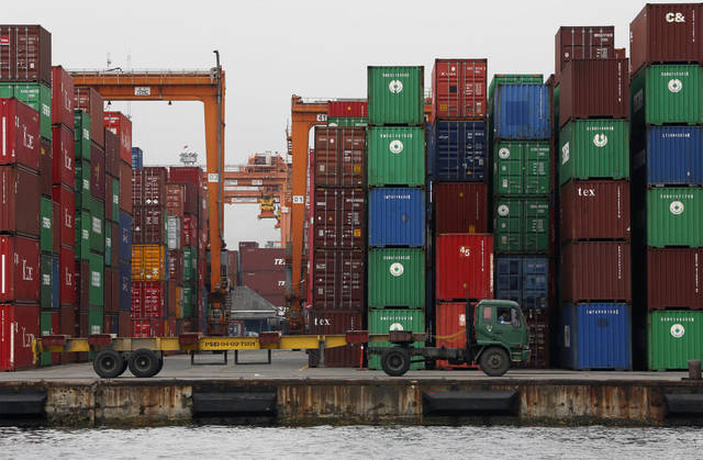 Oman, Netherlands examine terminal development