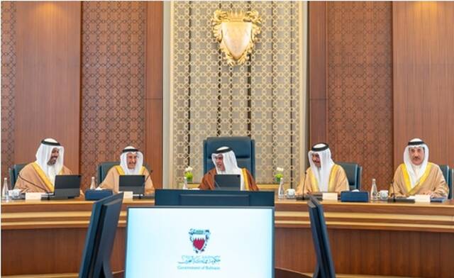 اجتماع مجلس الوزراء في البحرين برئاسة الأمير سلمان بن حمد آل خليفة ولي العهد