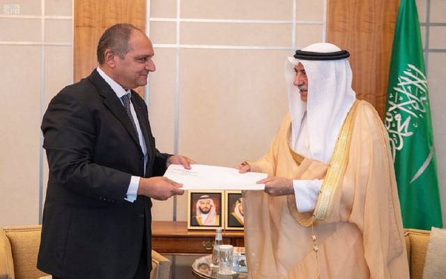وزير الخارجية السعودي يتسلم أوراق اعتماد السفير المصري الجديد